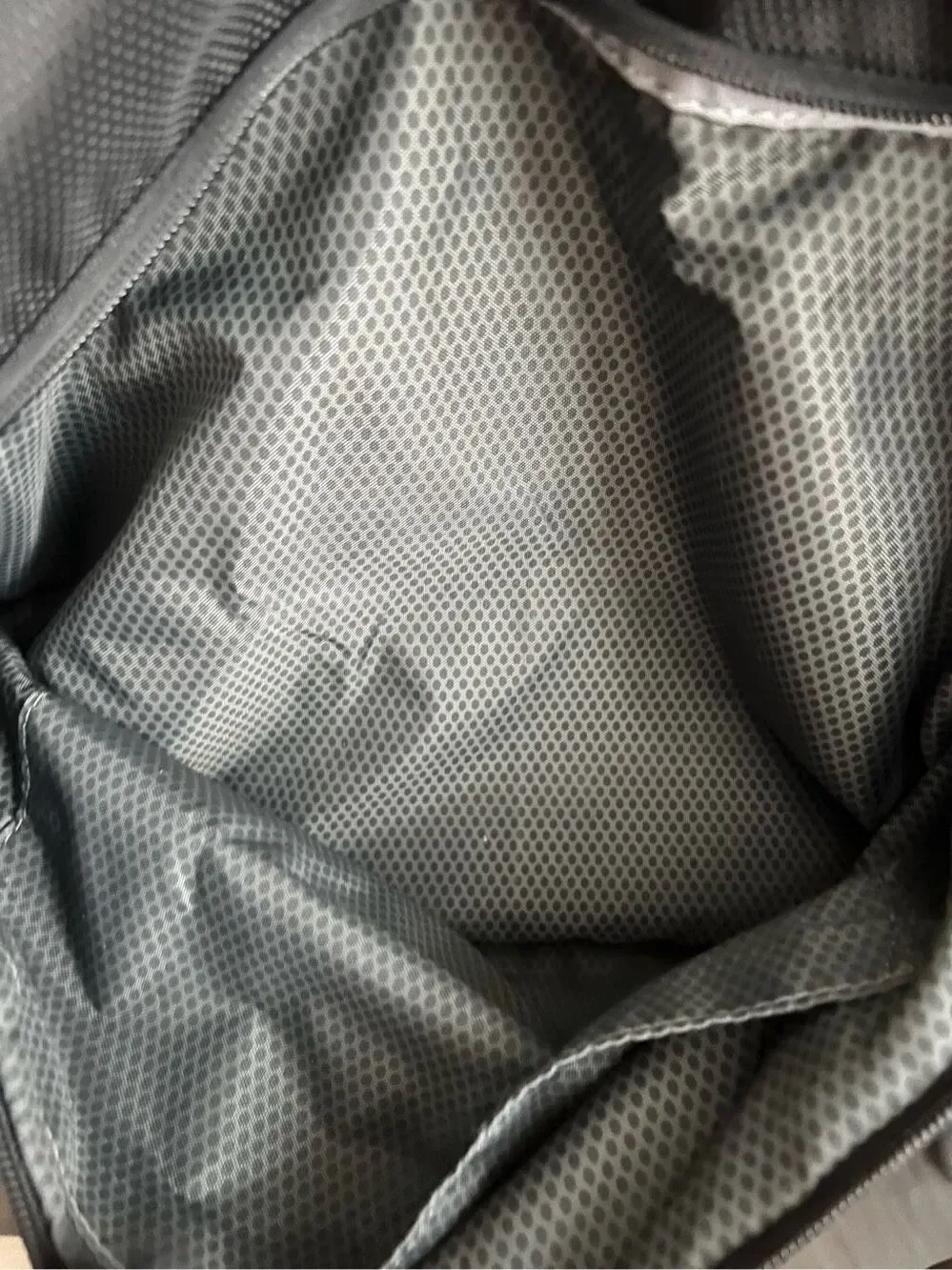 Tumi gently used